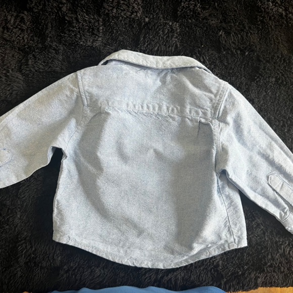 Button down - Picture 2 of 3